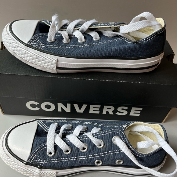 kids navy chucks | youth size 12 - Picture 2 of 7